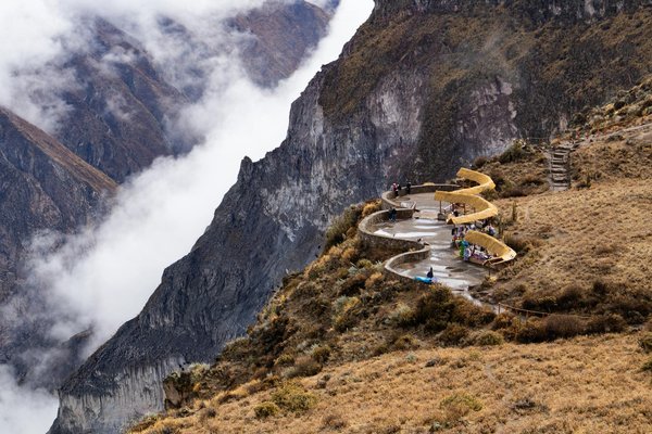 Comment organiser une croisière pour découvrir les châteaux médiévaux en Allemagne?